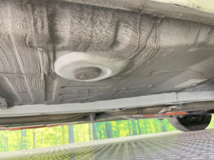 2018 Toyota Aqua DAA-NHP10 (UW-6a223f51807a9)[25]