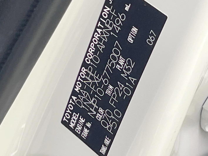 2018 Toyota Aqua DAA-NHP10 (UW-6a223f51807a9)[1]