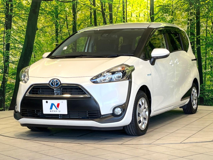 2017 Toyota Sienta DAA-NHP170G (UW-6a223f5397aa7)[13]
