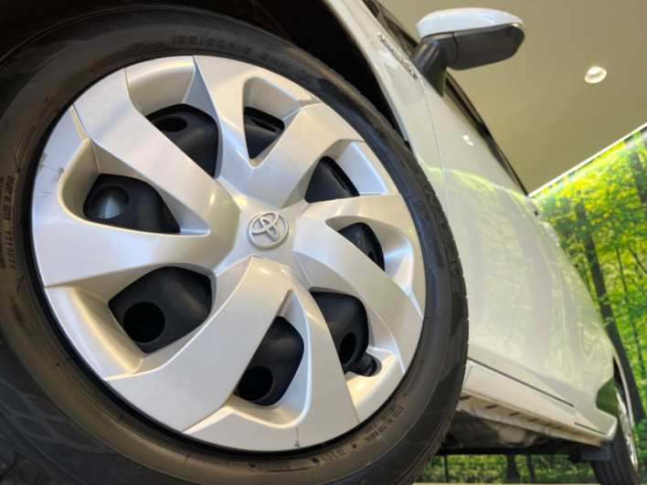 2017 Toyota Sienta DAA-NHP170G (UW-6a223f5397aa7)[6]