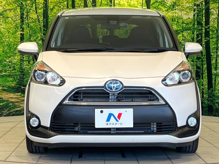 2017 Toyota Sienta DAA-NHP170G (UW-6a223f5397aa7)[12]