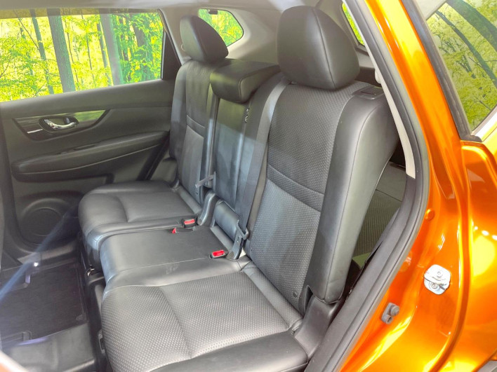 2017 Nissan X-Trail DBA-NT32 (UW-6a223f59a7219)[18]