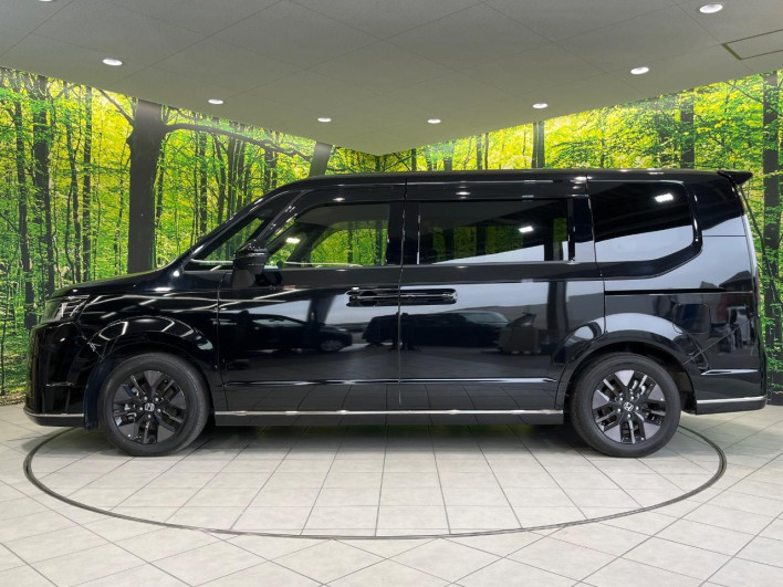2023 Honda Step Wagon 6AA-RP8 (UW-6a223f636c42e)[19]