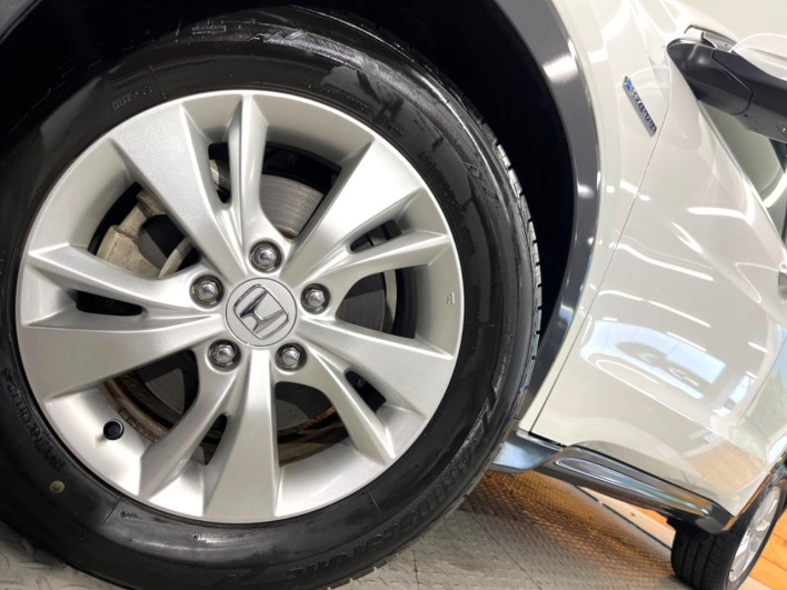 2016 Honda VEZEL DAA-RU3 (UW-6a223f655ae31)[26]