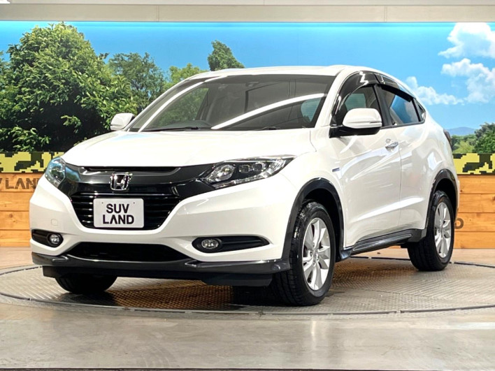 2016 Honda VEZEL DAA-RU3 (UW-6a223f655ae31)[13]
