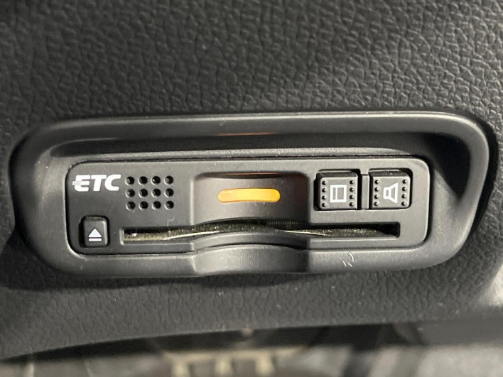 2017 Honda VEZEL DAA-RU3 (UW-6a223f65ab2c3)[23]