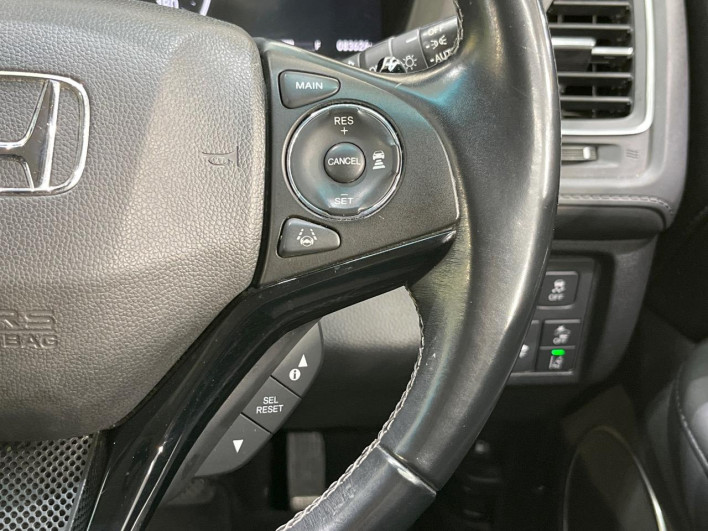 2017 Honda VEZEL DAA-RU3 (UW-6a223f65ab2c3)[16]