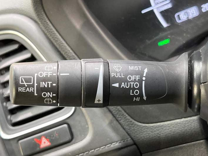 2017 Honda VEZEL DAA-RU3 (UW-6a223f65ab2c3)[21]