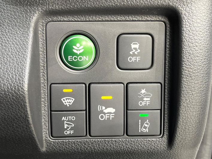 2017 Honda VEZEL DAA-RU3 (UW-6a223f65ab2c3)[22]