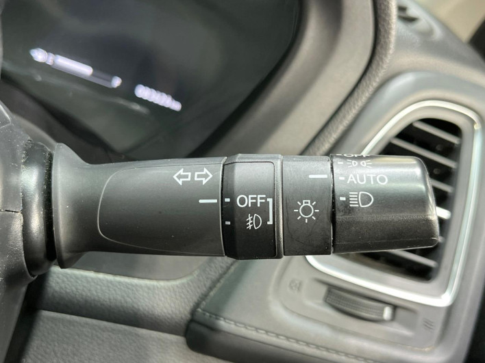 2017 Honda VEZEL DAA-RU3 (UW-6a223f65ab2c3)[20]