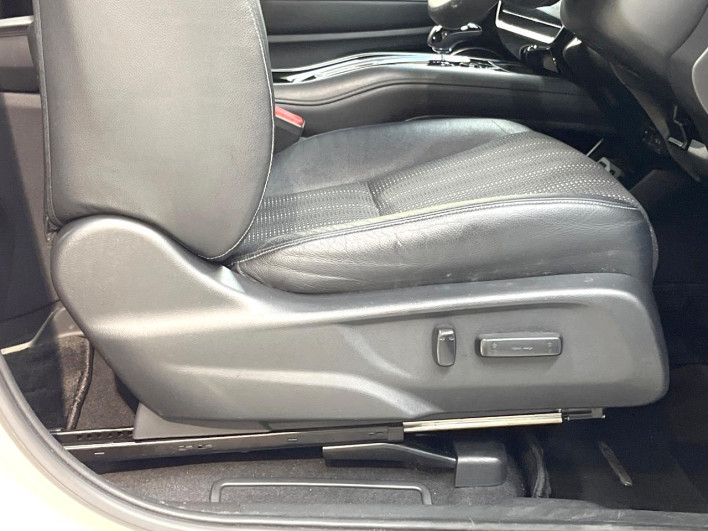 2017 Honda VEZEL DAA-RU3 (UW-6a223f65e72ad)[17]