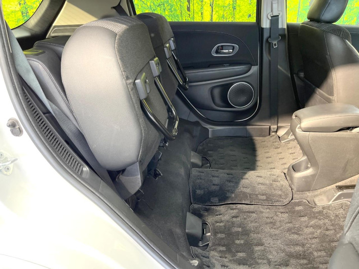2017 Honda VEZEL DAA-RU3 (UW-6a223f65e72ad)[29]