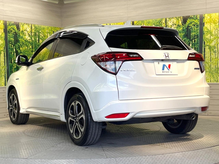 2017 Honda VEZEL DAA-RU3 (UW-6a223f65e72ad)[14]