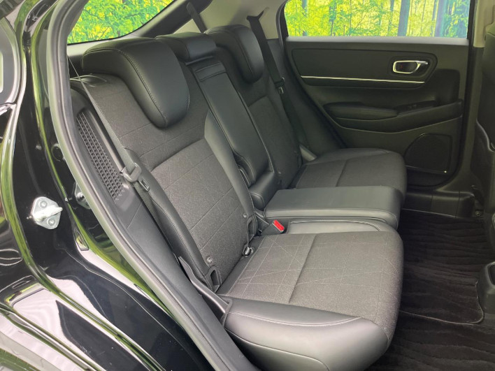 2024 Honda VEZEL 6AA-RV5 (UW-6a223f6f8e3b7)[25]