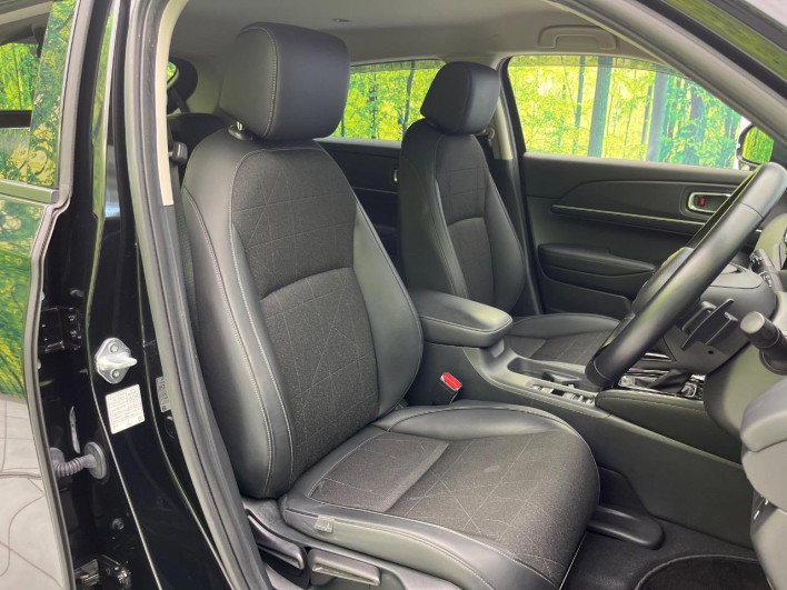 2024 Honda VEZEL 6AA-RV5 (UW-6a223f6f8e3b7)[24]