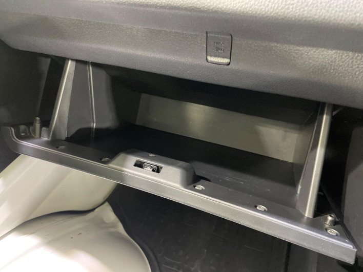 2018 Daihatsu Hiace Truck EBD-S510P (UW-6a223f75f29ea)[29]