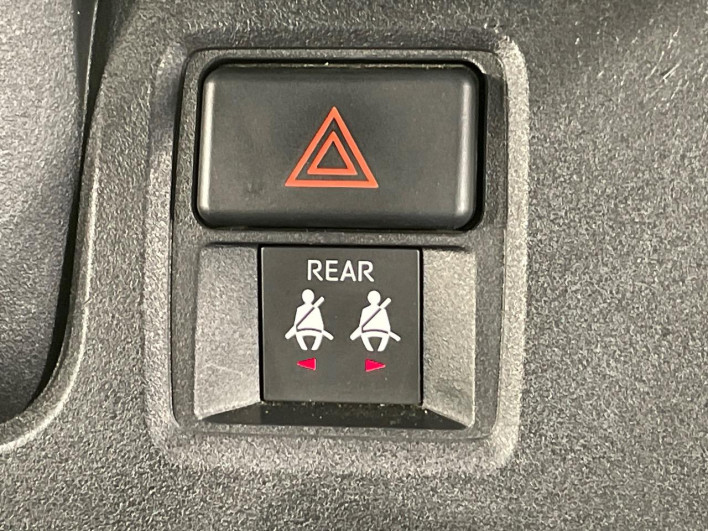 2022 Daihatsu Atrai 3BD-S700V (UW-6a223f78257da)[13]