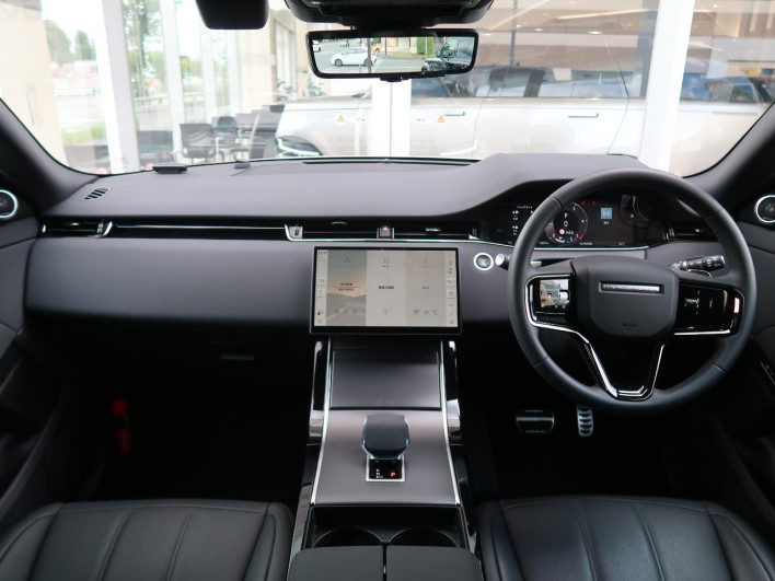 2024 Land Rover Range Rover Evoque 3CA-LZ2NB (UW-6a223f7b82a22)[24]