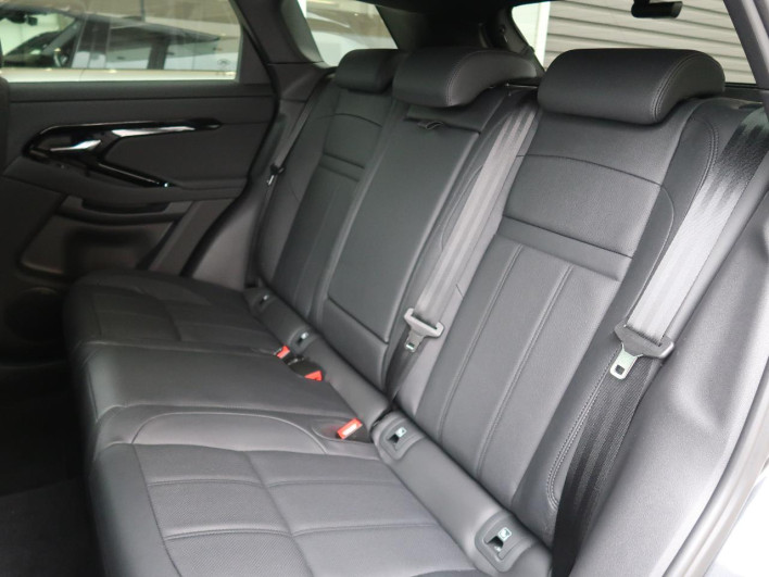 2024 Land Rover Range Rover Evoque 3CA-LZ2NB (UW-6a223f7b86554)[15]