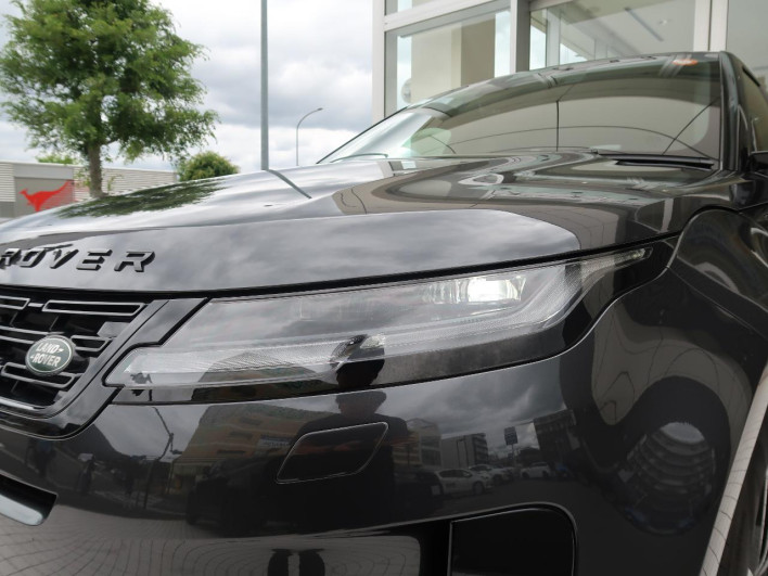 2024 Land Rover Range Rover Evoque 3CA-LZ2NB (UW-6a223f7b86554)[11]
