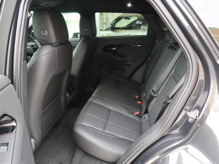 2024 Land Rover Range Rover Evoque 3CA-LZ2NB (UW-6a223f7b86554)[14]