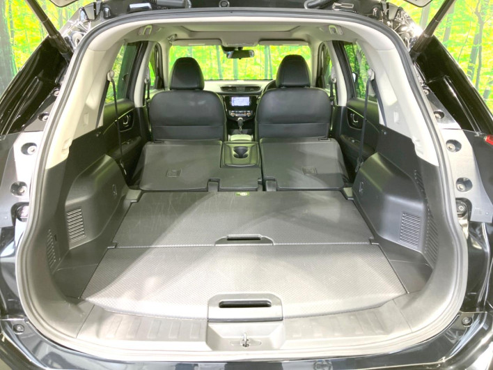 2017 Nissan X-Trail DBA-T32 (UW-6a223f832c04d)[29]