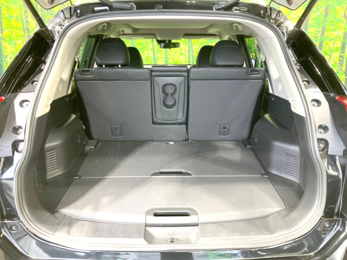 2017 Nissan X-Trail DBA-T32 (UW-6a223f832c04d)[28]