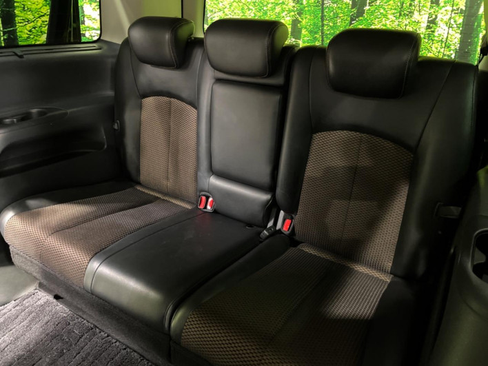 2012 Nissan Elgrand DBA-TE52 (UW-6a223f8559a76)[14]