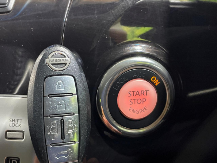 2012 Nissan Elgrand DBA-TE52 (UW-6a223f8559a76)[29]