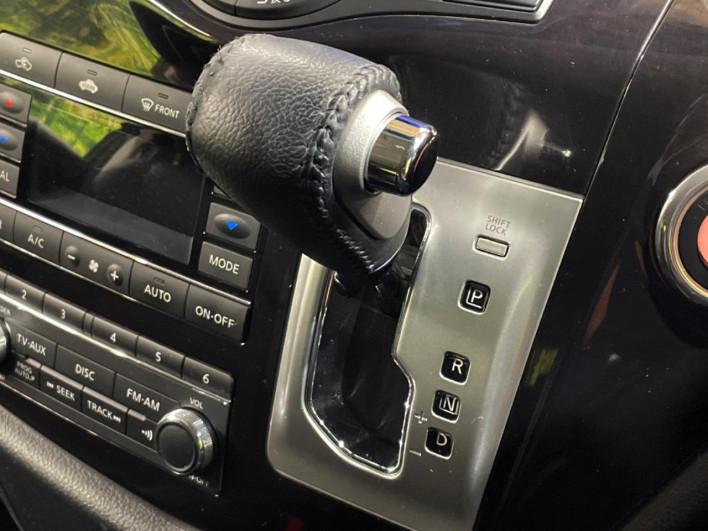 2012 Nissan Elgrand DBA-TE52 (UW-6a223f8559a76)[26]