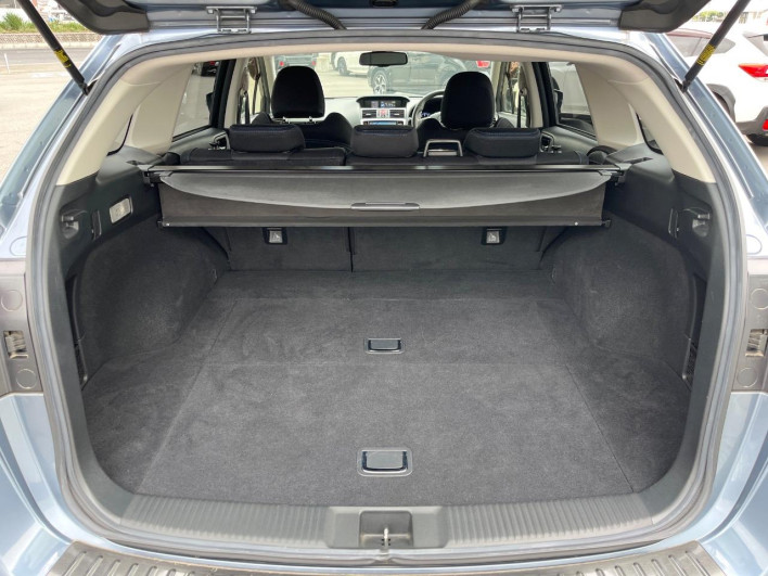 2016 Subaru Levorg DBA-VM4 (UW-6a223f919a732)[22]