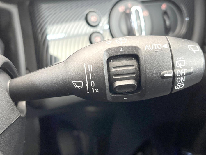 2017 Rover Mini LDA-YT20 (UW-6a223fa3e4cb1)[29]