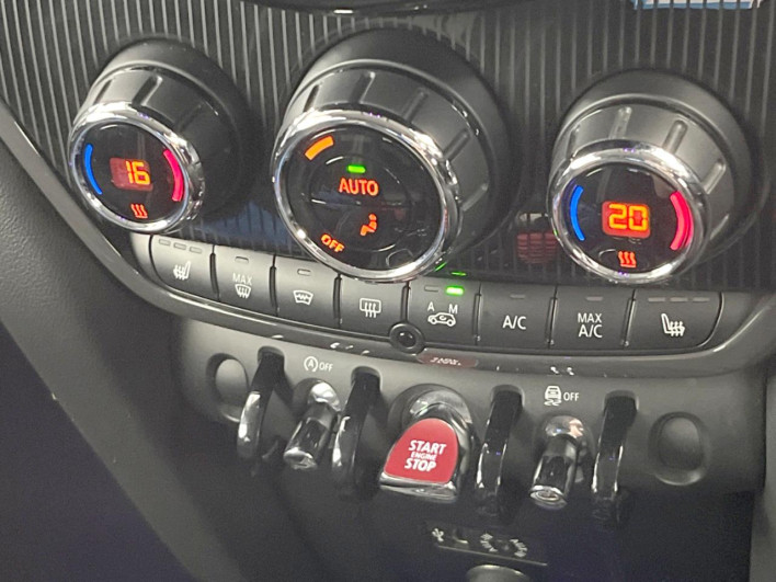 2017 Rover Mini LDA-YT20 (UW-6a223fa3e4cb1)[15]