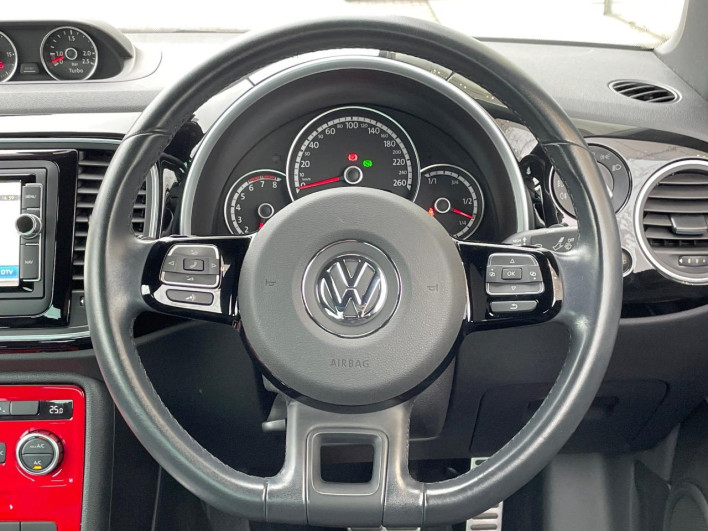 2014 Volkswagen The Beetle ABA-16CPL (UW-6a223fa54587f)[11]