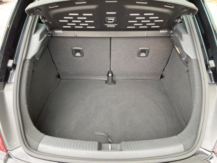 2014 Volkswagen The Beetle ABA-16CPL (UW-6a223fa54587f)[20]