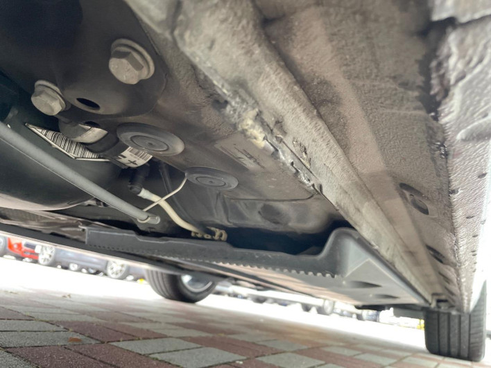 2014 Volkswagen The Beetle ABA-16CPL (UW-6a223fa54587f)[24]