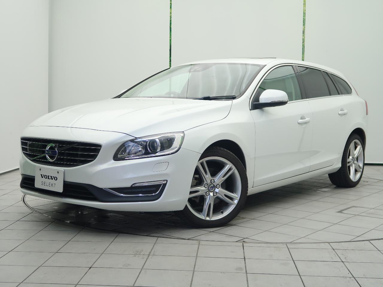 2017 Volvo V60 LDA-FD4204T