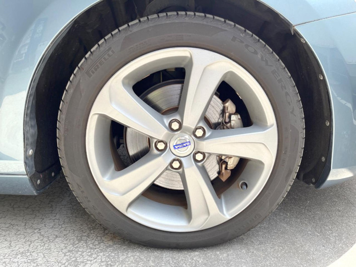 2014 Volvo V40 DBA-MB4164T (UW-6a223fa8172fe)[25]