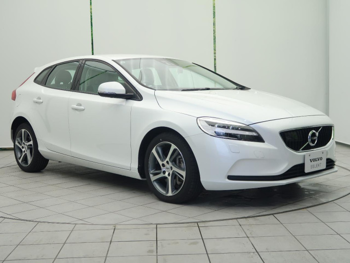 2019 Volvo V40 LDA-MD4204T (UW-6a223fa86bb46)[11]