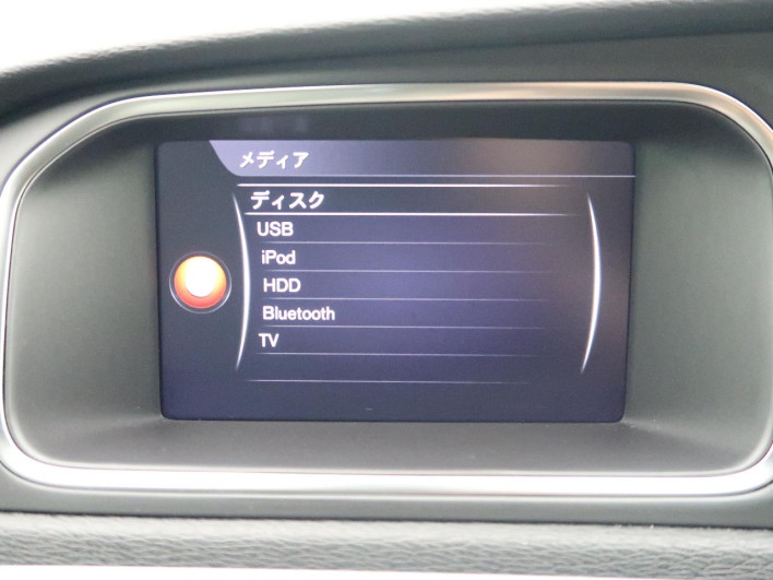 2019 Volvo V40 LDA-MD4204T (UW-6a223fa86bb46)[22]
