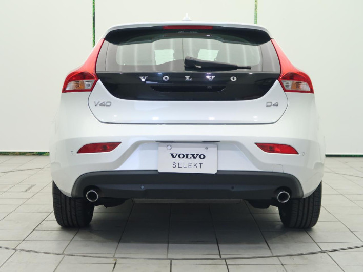 2019 Volvo V40 LDA-MD4204T (UW-6a223fa86bb46)[8]