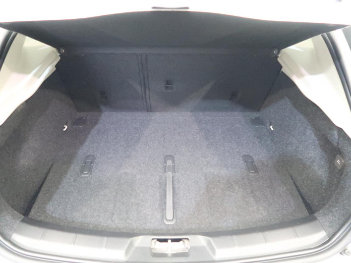 2019 Volvo V40 LDA-MD4204T (UW-6a223fa86bb46)[14]