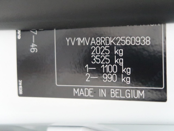 2019 Volvo V40 LDA-MD4204T (UW-6a223fa86bb46)[1]