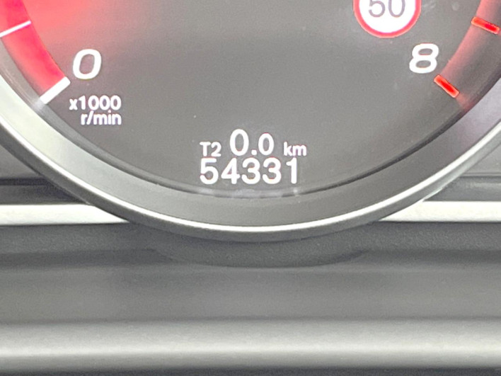 2016 Volvo V40 CBA-MB420XC (UW-6a223fa8d8cc3)[2]