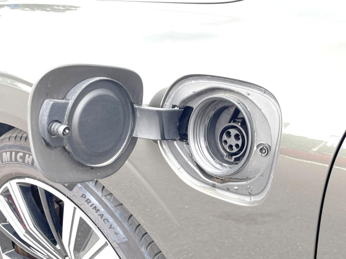 2021 Volvo XC60 5LA-UB420XCPA (UW-6a223faa9a80e)[19]