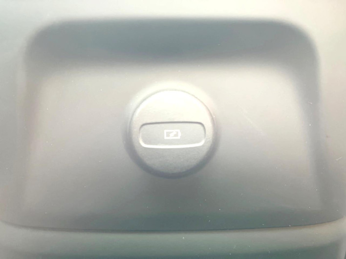 2021 Volvo XC60 5LA-UB420XCPA (UW-6a223faa9a80e)[29]