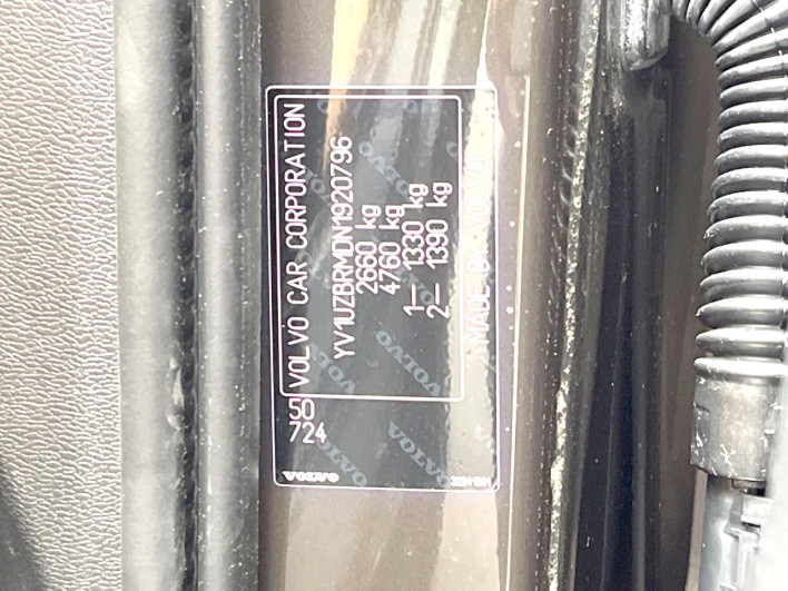 2021 Volvo XC60 5LA-UB420XCPA (UW-6a223faa9a80e)[1]