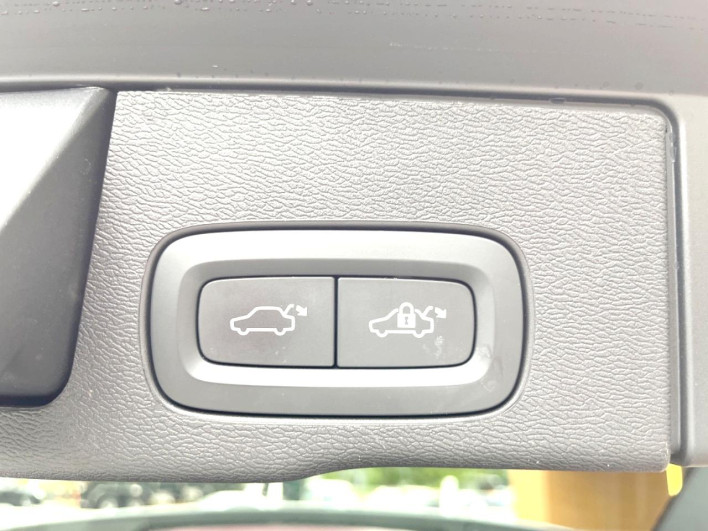 2021 Volvo XC60 5LA-UB420XCPA (UW-6a223faa9a80e)[14]