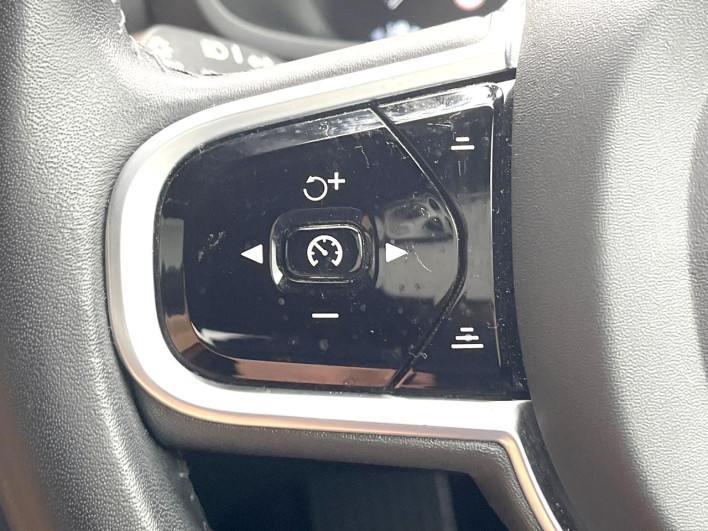 2019 Volvo V60 DBA-ZB420 (UW-6a223fae91d9a)[6]