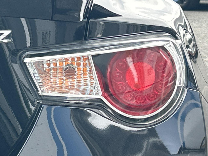 2012 Subaru BRZ DBA-ZC6 (UW-6a223fb15e7fe)[19]